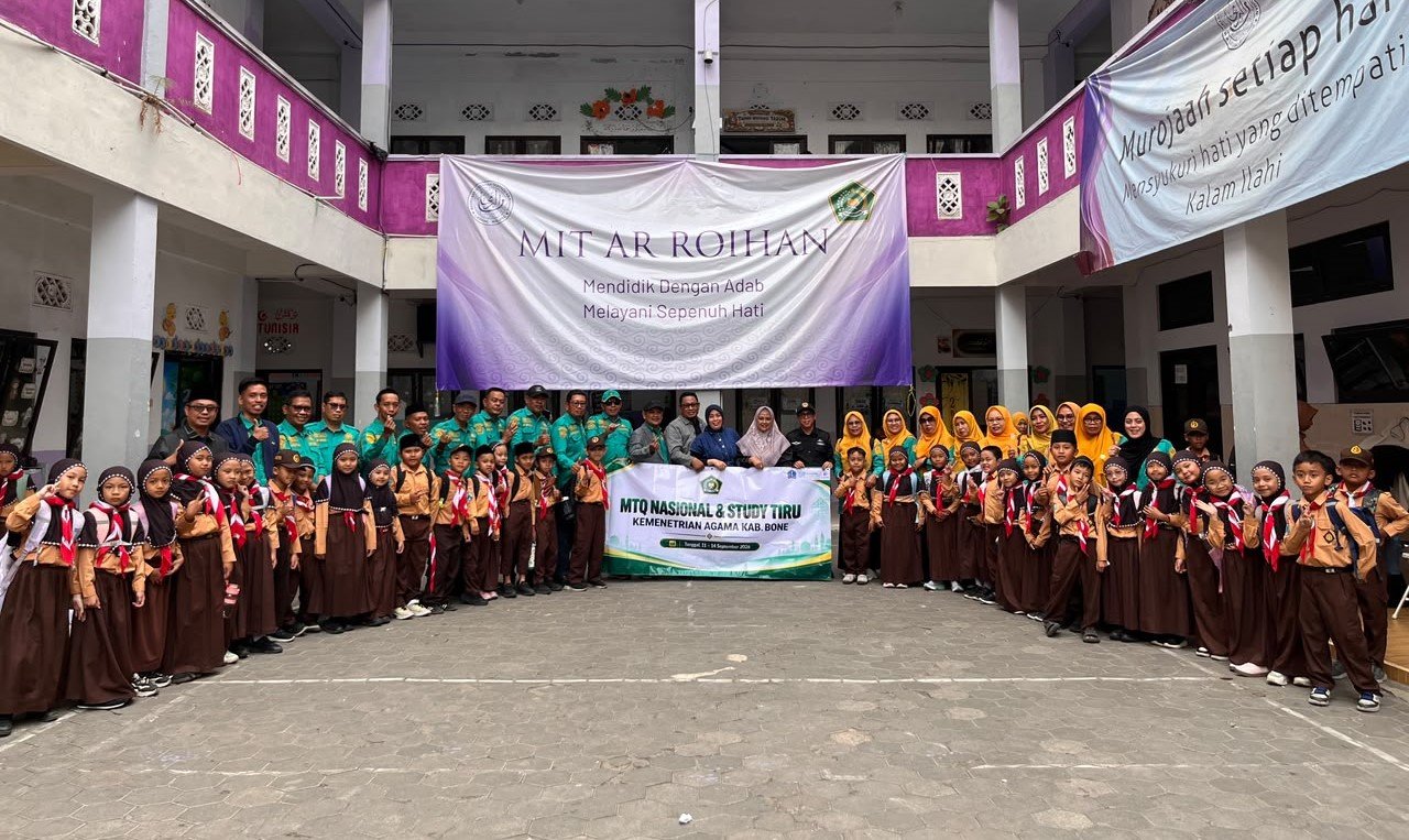 Kemenag Bone Studi Tiru Pendidikan Inklusi di MI Ar Rosihan Lawang Malang