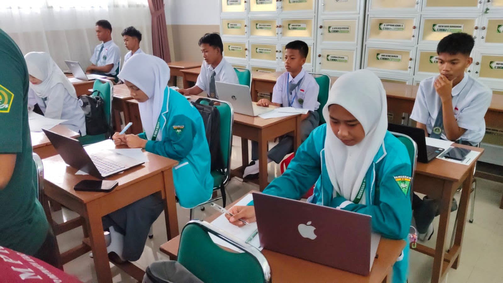 OMI Kabupaten Bone Sukses Digelar, Puluhan Siswa Lolos ke Tingkat Sulsel