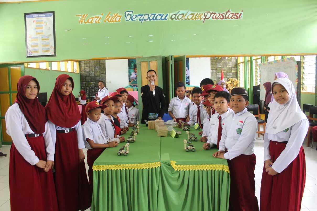 Pekan Expo MIN 4 Bone, Lomba Mobil Miniatur Tenaga Surya